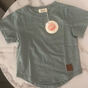 NWT Tullabee crewneck t shirt